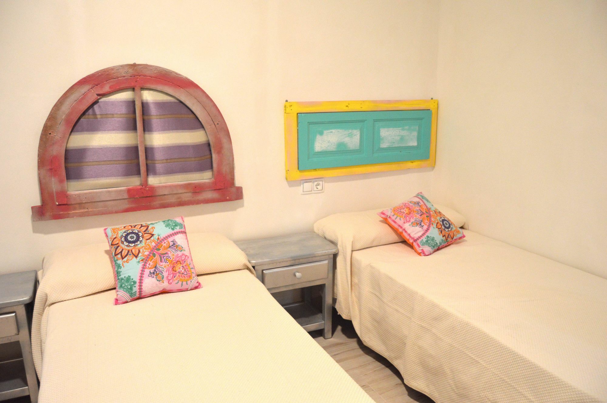 Apartamento 19 Dias Y Muchas Noches カディス エクステリア 写真